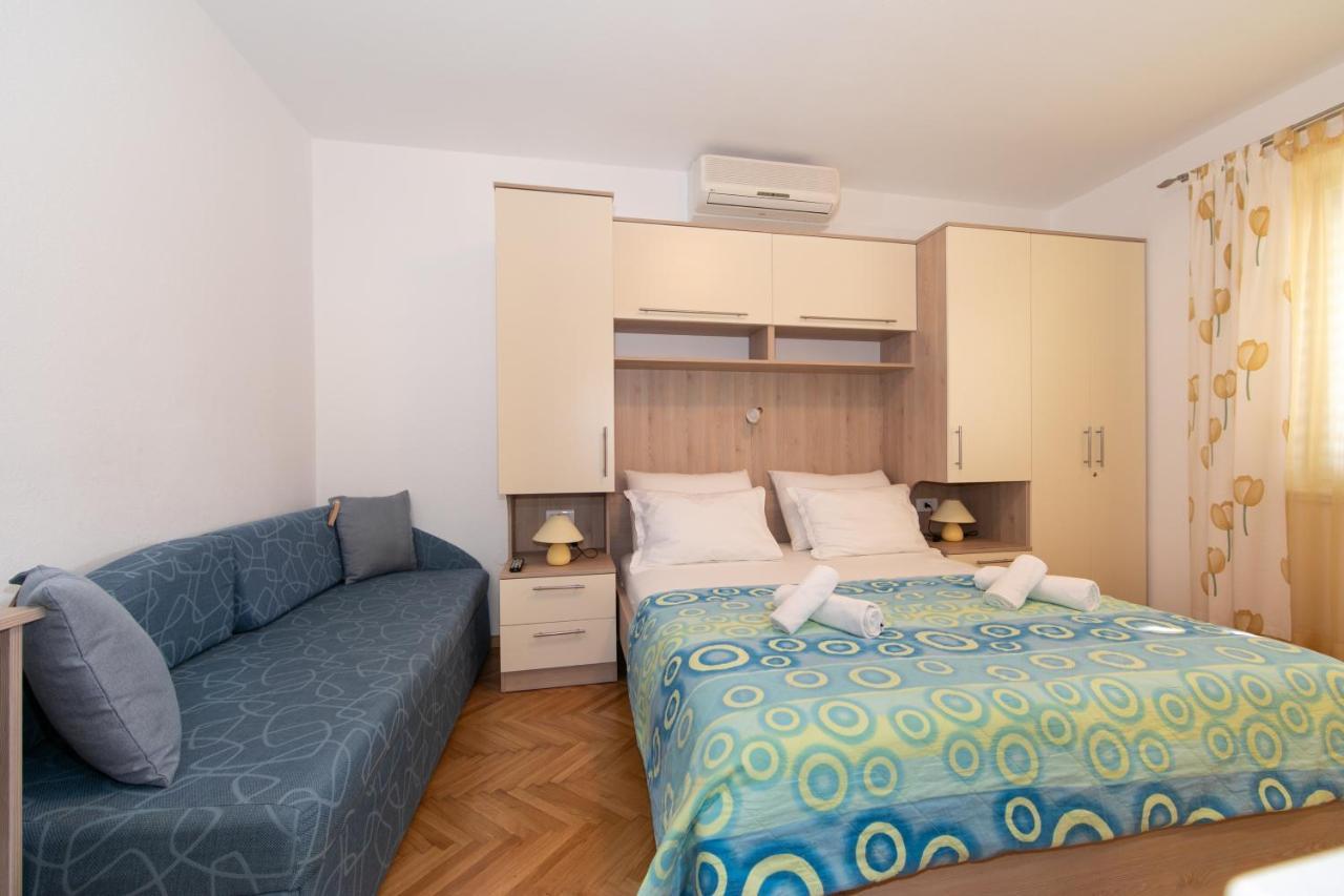 Apartman Dese 2+1 Tucepi Exterior photo
